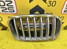 Решетка радиатора BMW X5 2008 51137157688 E70 N52B30AF, передняя правая Решетка радиатора BMW X5 2008 51137157688 E70 N52B30AF, передняя правая