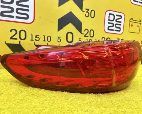 Стоп-сигнал Nissan