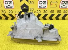 Фара TOYOTA HIACE 1994 8115026070 KZH106W 1KZTE, передняя левая