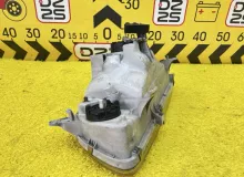 Фара TOYOTA HIACE 1994 8111026070 KZH106W 1KZTE, передняя правая