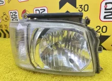 Фара TOYOTA HIACE 2009/Цвет 1E7 8111026470 KDH206V 1KDFTV, передняя правая