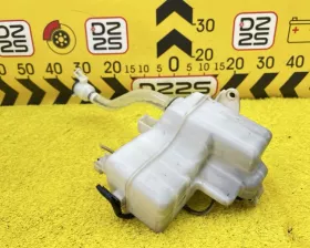 Бачок стеклоомывателя TOYOTA