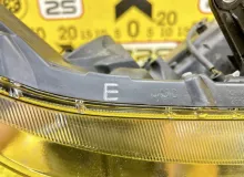 Фара TOYOTA ESQUIRE 2015 8113028F71 ZRR85G 3ZRFAE, передняя правая