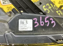 Фара TOYOTA VOXY 2014 8113028D20 ZWR80G 2ZRFXE, передняя правая