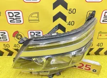 Фара TOYOTA VOXY 2014 8117028D00 ZWR80G 2ZRFXE, передняя левая