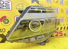 Фара TOYOTA VOXY 2014 8117028D00 ZWR80G 2ZRFXE, передняя левая