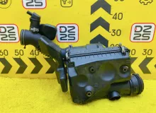 Корпус воздушного фильтра TOYOTA LAND CRUISER PRADO 2002 1770062140 VZJ121W 5VZFE, передний