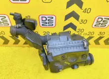 Корпус воздушного фильтра TOYOTA LAND CRUISER PRADO 2003 1770062140 VZJ121W 5VZFE, передний