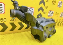 Корпус воздушного фильтра TOYOTA LAND CRUISER PRADO 2003 1770062140 VZJ121W 5VZFE, передний