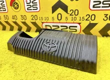Пластиковая крышка на двс TOYOTA SIENTA 2015 1121221110 NHP170G 1NZFXE, передняя