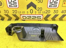 Пластиковая крышка на двс TOYOTA SIENTA 2015 1121221110 NHP170G 1NZFXE, передняя