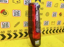Стоп-сигнал TOYOTA ESQUIRE 2015 8156128630 ZRR85G 3ZRFAE, задний левый