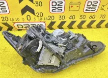 Фара LEXUS CT200H 2011 8118576100 ZWA10 2ZRFXE, передняя левая