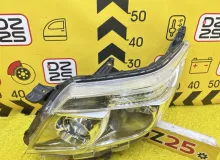 Фара TOYOTA ESQUIRE 2015 8117028D20 ZWR80G 2ZRFXE, передняя левая