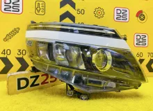 Фара TOYOTA VOXY 2014 8113028D21 ZWR80G 2ZRFXE, передняя правая