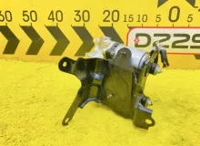 Блок abs TOYOTA NOAH 2014 4707047060 ZWR80G 2ZRFXE, передний