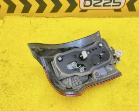 Стоп-сигнал Toyota