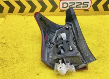Стоп-сигнал TOYOTA COROLLA FIELDER 2014 8155113740 NKE165G 1NZFXE, задний правый