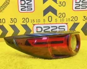 Стоп-сигнал Mazda