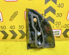 Стоп-сигнал Toyota