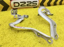 Петля капота TOYOTA VOXY 2014 5341028100 ZWR80G 2ZRFXE, передняя