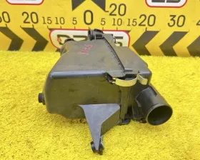 Корпус воздушного фильтра Toyota