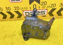 Блок предохранителей TOYOTA VOXY 2014 8266028340 ZWR80G 2ZRFXE, передний