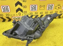 Фара TOYOTA ESQUIRE 2015 8117028D21 ZRR85G 3ZRFAE, передняя левая