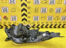 Фара TOYOTA ESQUIRE 2015 8117028D21 ZRR85G 3ZRFAE, передняя левая