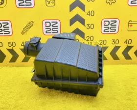 Корпус воздушного фильтра Land Rover