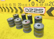 Подушка кузова TOYOTA LAND CRUISER PRADO 2002 5220135100 VZJ121W 5VZFE, передняя