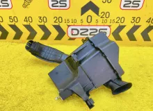 Корпус воздушного фильтра TOYOTA VOXY 2014 1775037080 ZWR80G 2ZRFXE, передний