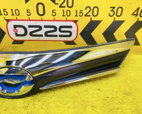 Решетка радиатора Toyota