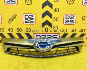 Решетка радиатора Toyota