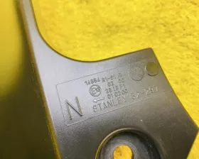 Стоп-сигнал Toyota