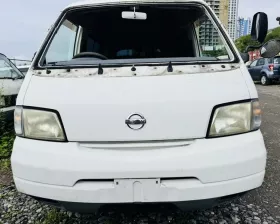 Бампер Nissan