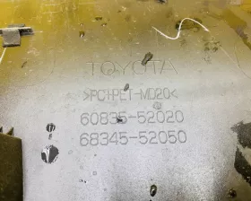Накладка на крыло TOYOTA