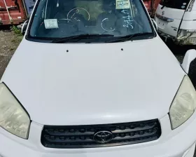 Капот Toyota
