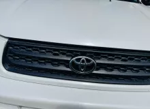 Решетка радиатора TOYOTA RAV4 2000/Цвет 064 5310142100 ZCA26W 1ZZFE, передняя