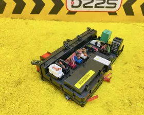 Блок предохранителей Land Rover