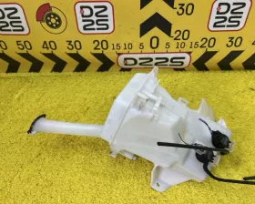 Бачок стеклоомывателя Toyota