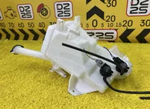 Бачок стеклоомывателя TOYOTA AQUA 2015 8531552440 NHP10 1NZFXE, передний