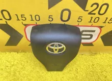 Подушка безопасности водителя TOYOTA VOXY 2014 4513028601C0 ZWR80G 2ZRFXE, передняя
