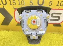 Подушка безопасности водителя TOYOTA VOXY 2014 4513028601C0 ZWR80G 2ZRFXE, передняя