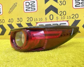 Стоп-сигнал Mazda