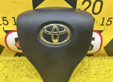 Подушка безопасности водителя TOYOTA VOXY 2014 4513028601C0 ZWR80G 2ZRFXE, передняя