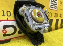 Подушка безопасности водителя TOYOTA VOXY 2014 4513028601C0 ZWR80G 2ZRFXE, передняя