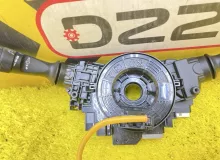 Шлейф-лента руля TOYOTA VOXY 2014 8430812010 ZWR80G 2ZRFXE, передняя