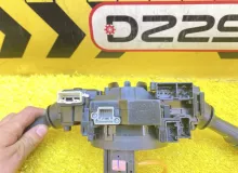 Шлейф-лента руля TOYOTA VOXY 2014 8430812010 ZWR80G 2ZRFXE, передняя
