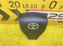 Подушка безопасности водителя TOYOTA ESQUIRE 2014 4513028601C0 ZWR80G 2ZRFXE, передняя